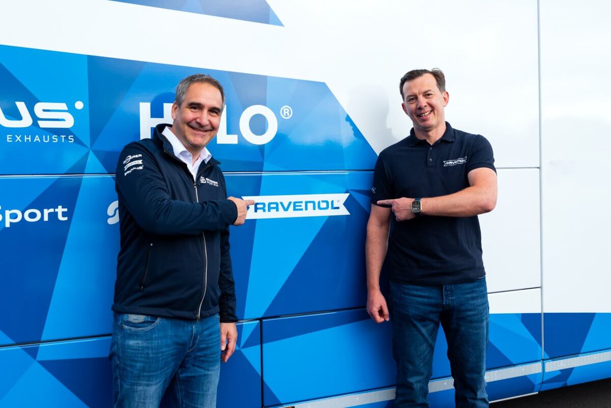 Automobilhäuser der Scherer Gruppe setzen auf RAVENOL Schmierstoffe Automobilhäuser der Scherer Gruppe setzen auf RAVENOL Schmierstoffe