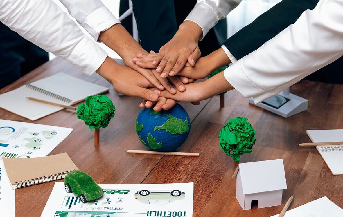 Gemeinsam mit den Mitarbeitern für den Klimaschutz Gemeinsam mit den Mitarbeitern für den Klimaschutz