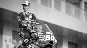 Prüstel rider Jason Dupasquier deceased after accident in Moto3.
