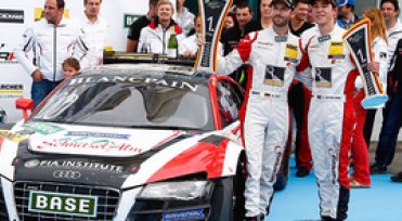 Rast/Van der Linde sind Meister im GT Masters