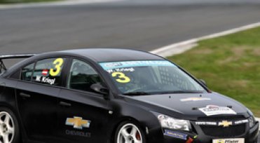 Image The CHEVROLET Cruze Eurocup relies on RAVENOL products