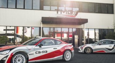 Erstbefüllung der Toyota GT86 mit RAVENOL Schmierstoffen