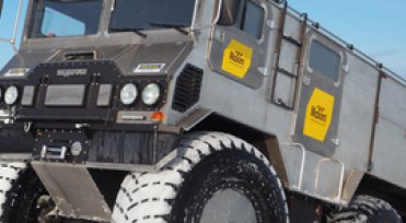 The Automotive Trans-Arctic Expedition & RAVENOL:  the Burlak all-terrain vehicle and plans to conquer the North Pole