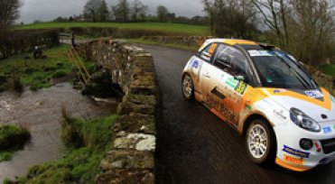 Opel-Werksteams überzeugen bei der Rallye Circuit of Ireland