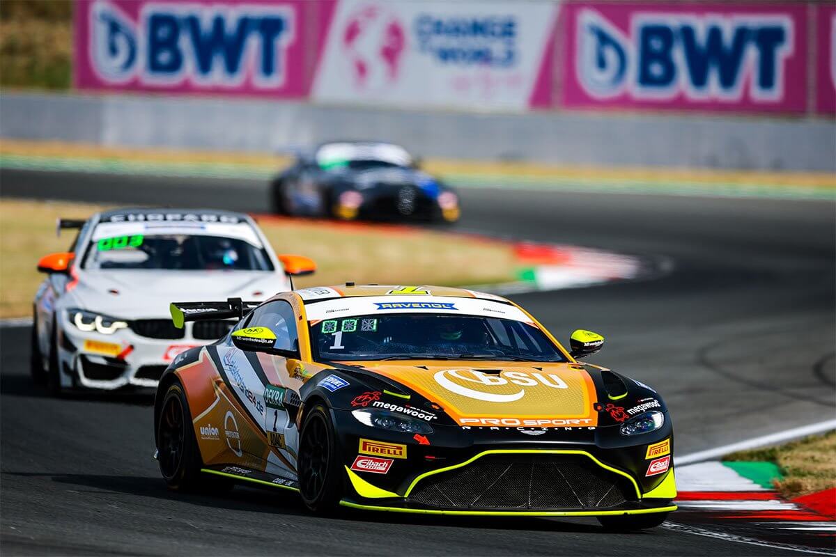 The successful cooperation with <b>RAVENOL</b> also continues in ADAC GT4 Germany