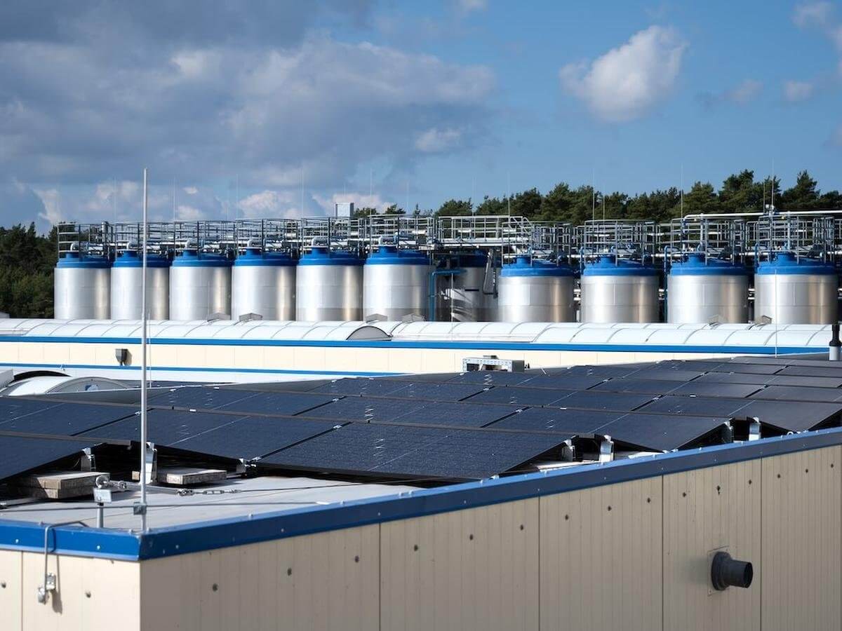 Neue Photovoltaikanlage am Standort Lubmin – ein wichtiger Beitrag zu nachhaltiger Energieversorgung und CO₂-Reduktion