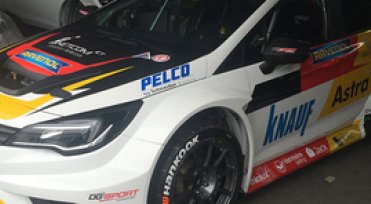 Opel Astra TCR erstmalig im Renneinsatz
