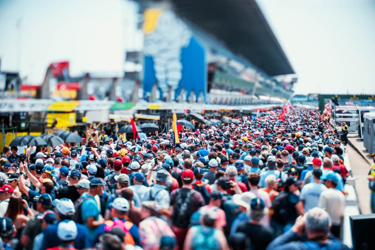 Crowd in the pit lane Crowd in the pit lane