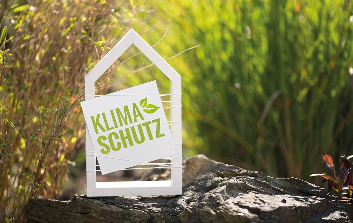 Klimaschutz Schild in der Natur Klimaschutz Schild in der Natur