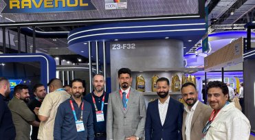 RAVENOL auf der Automechanika Dubai: Erfolgreicher Messeauftritt mit starkem Produktportfolio